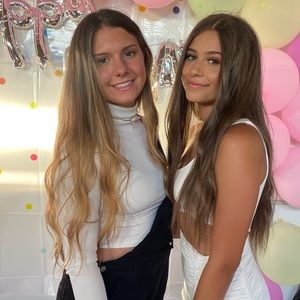 Meet your Posher, Mia